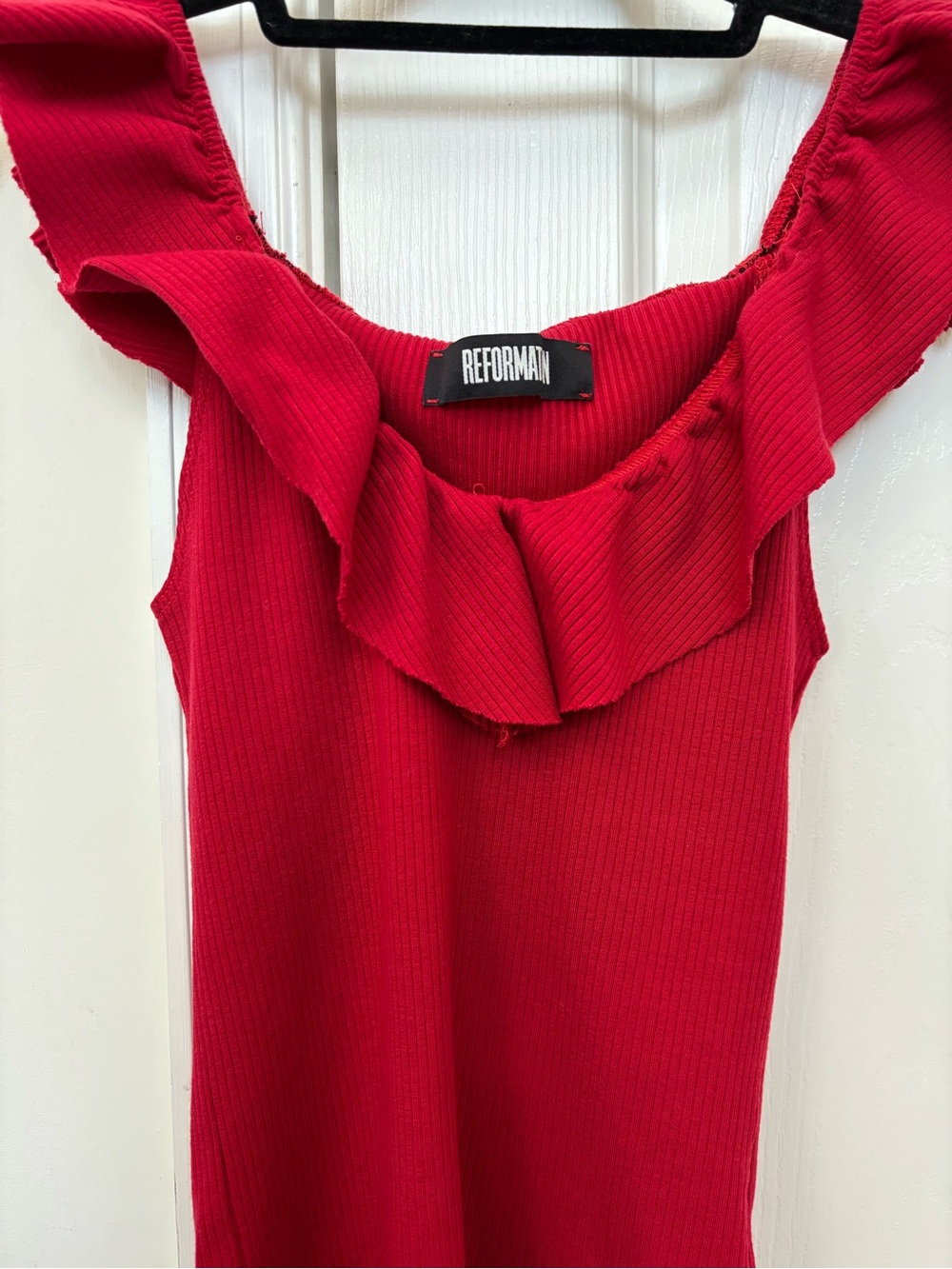 Reformation Roxanna Ruffle Neck Ribbed V Neck Top - Picture 4 of 6